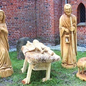 ▼	W czasie spotkania powstały także rzeźby do szopki bożonarodzeniowej, która zimą stanie w centrum Sztumu.