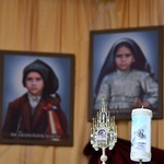 Wprowadzenie relikwii świętych dzieci fatimskich do sądeckiej fary