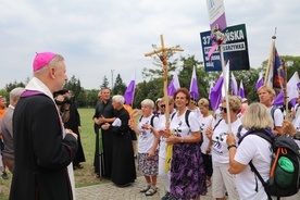 Bp Wiesław Szlachetka przywitał przybywających na Jasna Górę pielgrzymów.