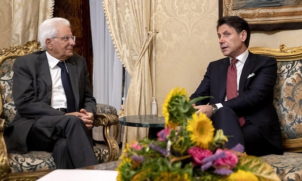 Włochy: Premier Giuseppe Conte złożył dymisję na ręce prezydenta
