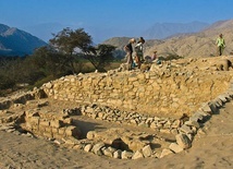 Polscy archeolodzy odkryli olbrzymi kompleks ceremonialny Inków