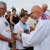 Bernadeta i Stefan Targoszowie oraz o. Bogdan Kocańda OFMConv - koordynatorzy Ewangelizacji w Beskidach.