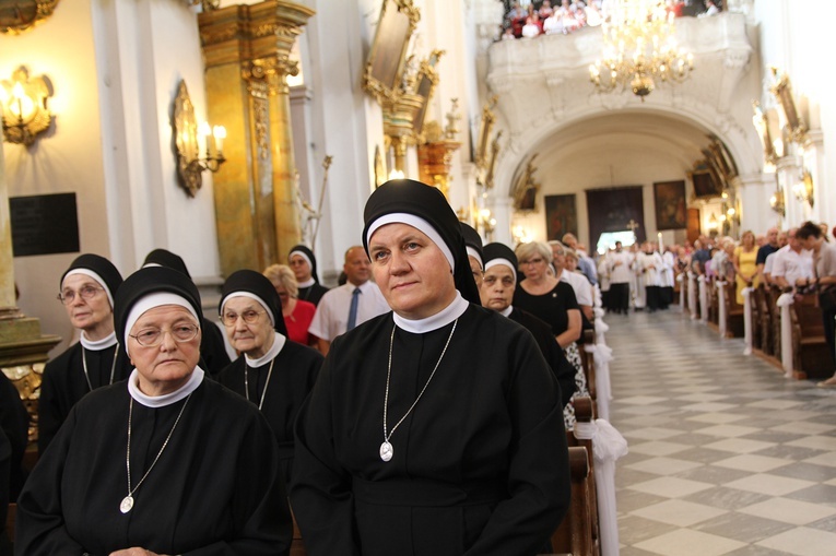 800. rocznica konsekracji trzebnickiej świątyni