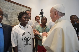Papież w Mozambiku: poza programem