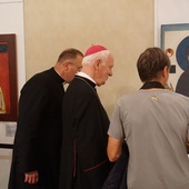 Wśród prezentowanych obrazów są Chrystus Pantorkrator i św. Paweł Nowosielskiego.