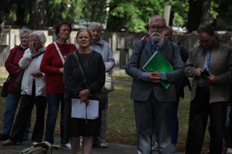 Polska pod Krzyżem - na Cmentarzu Ofiar Hitleryzmu 