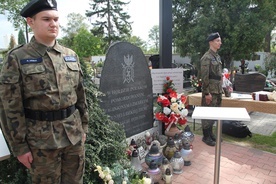 Dzień Sybiraka w Oławie i młodzi opiekunowie polskich grobów na Wschodzie