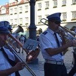 Ulicami Wrocławia ze św. Stanisławem i św. Dorotą