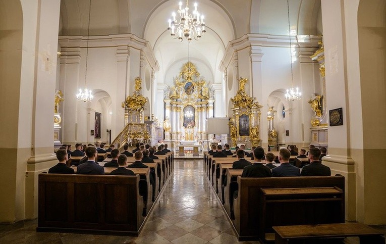 Trzynastu kandydatów do seminarium duchownego w Lublinie