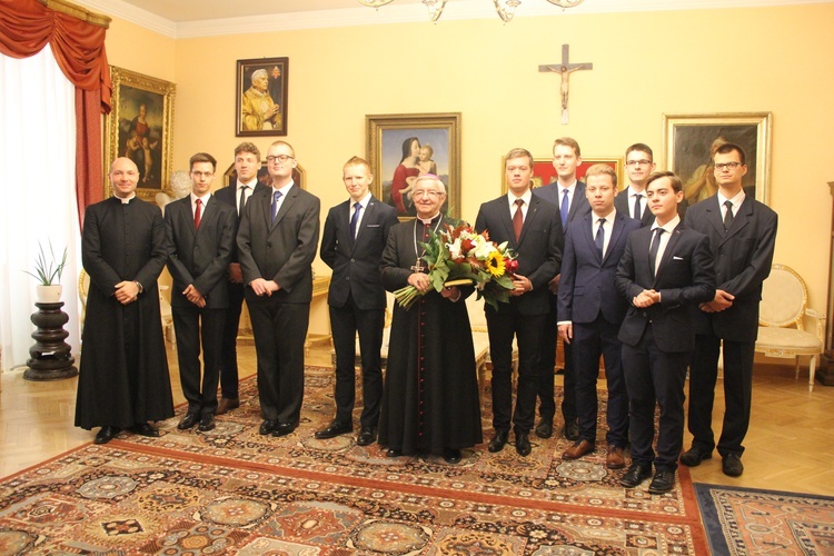 Klerycy I roku GSD z wizytą u metropolity gdańskiego