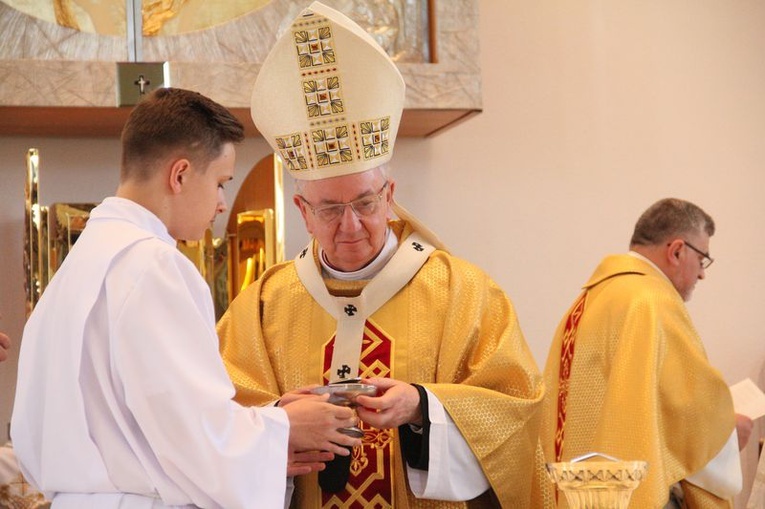 Konsekracja kościoła Świętej Rodziny w Lublinie