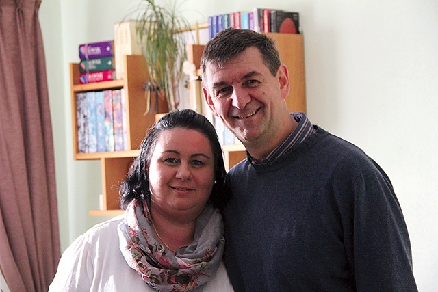 ▲	Lucyna i Jacek Gawrońscy ze wspólnoty „Czas dla Rodzin” rozpoczynają 25. rok małżeńskiego życia.