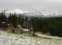 W Tatrach sypie śnieg. I będzie go coraz więcej