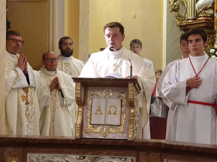 Homilię w czasie Mszy św. wygłosił ks. Paweł Kilimnik.