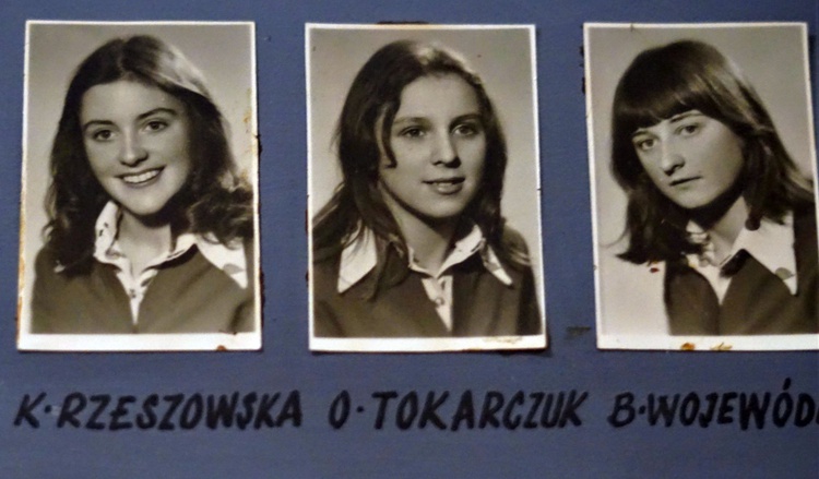 Noblistka Olga Tokarczuk wychowała się w Kietrzu. Tam kończyła podstawówkę i liceum 