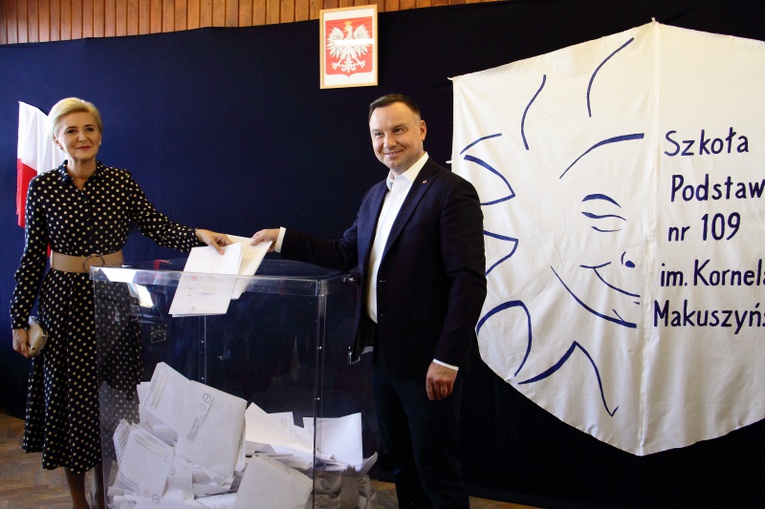 Prezydent Duda: Głosowanie to wzięcie odpowiedzialności za Polskę