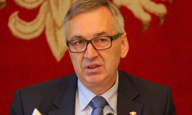 Rekordzistą w wyborach do Sejmu RP na Podbeskidziu okazał się wiceminister Stanisław Szwed, którego poparło ponad 65 tys. wyborców.
