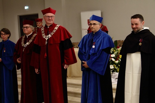 Doktorat honoris causa UPJPII dla kard. Zenona Grocholewskiego