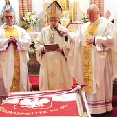 Uroczystości rozpoczęły się Mszą św. pod przewodnictwem bp. Mirosława Milewskiego.