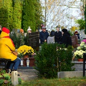 Wszystkich Świętych. Zamyślenia na warmińskich cmentarzach