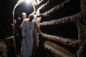 Franciszek w katakumbach Pryscylli