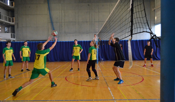 Młodzież z 9 oddziałów KSM rywalizowała na Niepodległościowym Turnieju Sportowym w Tarnowskich Górach