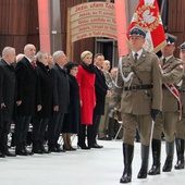 W Mszy św. w Wilanowie wzięła udział para prezydencka, parlamentarzyści, członkowie rządu, samorządowcy...