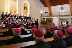 Chór koncertował m.in. przed biskupami podczas KEP, jaka odbywała się w Lublinie.