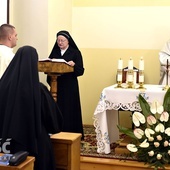 S. Teresa odczytała modlitwę wiernych, w której prosiła w intencjach zgromadzenia.