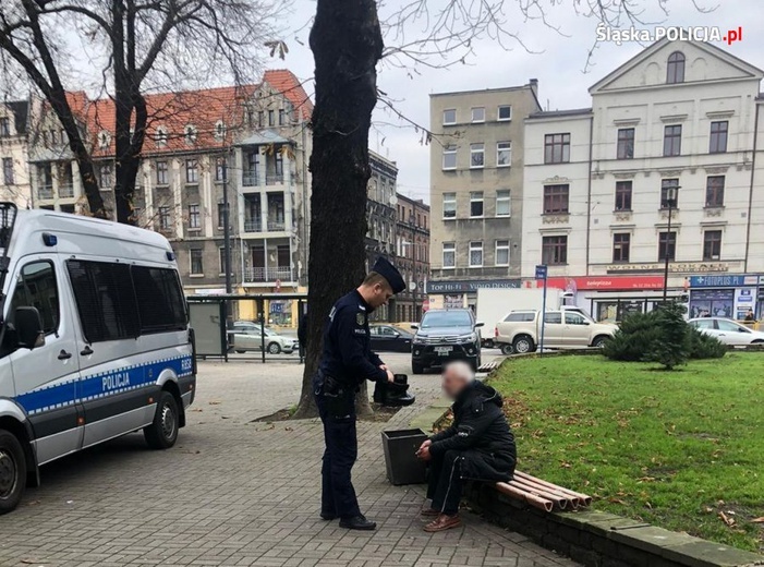 Katowice. Wzruszający gest policjanta