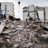 Albania: 100 tys. euro od Papieża dla ofiar trzęsienia ziemi