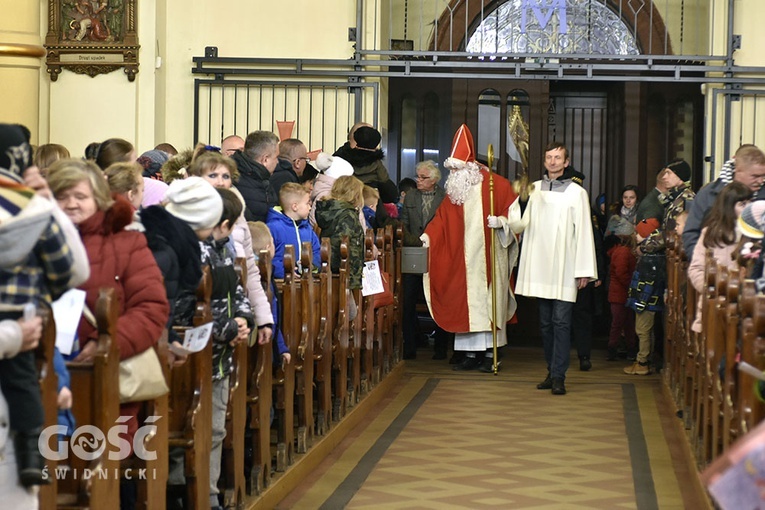 Św. Mikołaj w parafii pw. św. Jerzego i Matki Bożej Różańcowej