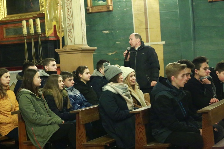 Dekanalne spotkanie młodzieży w Jodłowej