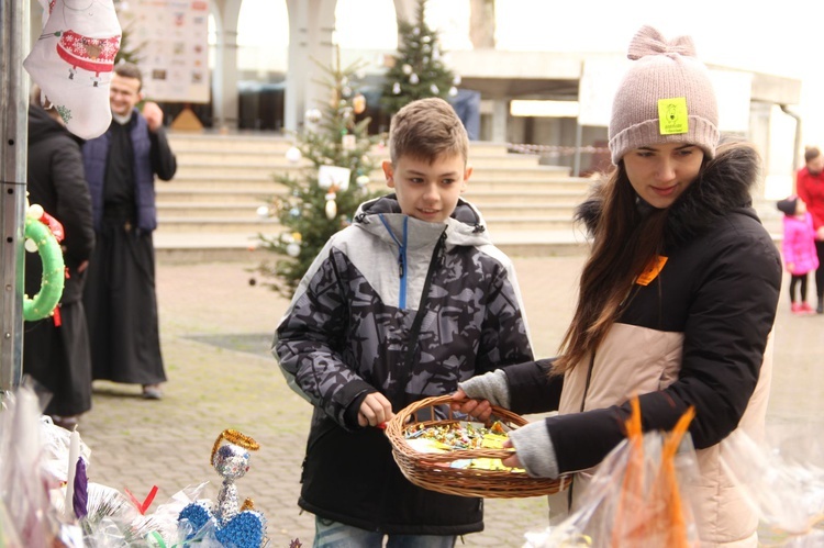 Tuchów. XIII Misyjny Jarmark z Aniołami