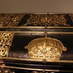 Odrestaurowane sarkofagi króla Władysława IV i królowej Cecylii Renaty