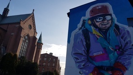 Katowice. Jerzy Kukuczka ma swój mural w Bogucicach