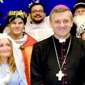 Bp Roman Pindel: Trzeba umieć cieszyć się jak dzieci