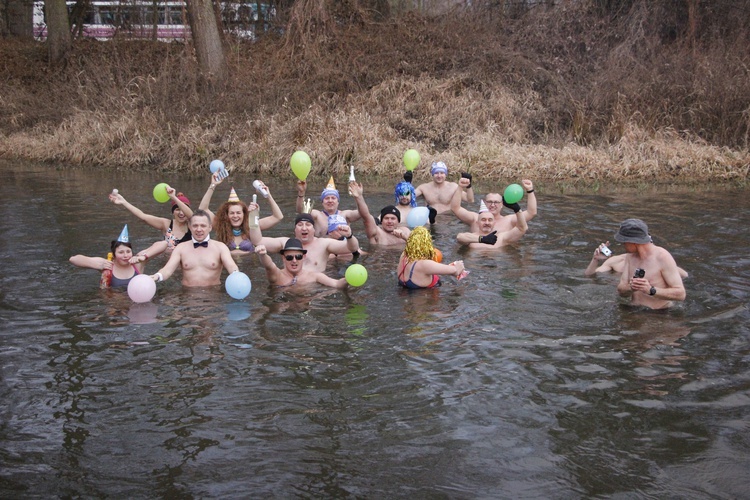 Skierniewicki klub Morsa "Lodołamacz"