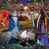 ▲	25 grudnia obywatele Boliwii przychodzą do kościoła  po błogosławieństwo z figurami Dzieciątka Jezus.