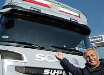 Irański kierowca odebrał ciężarówkę kupioną dzięki publicznej zbiórce w Polsce