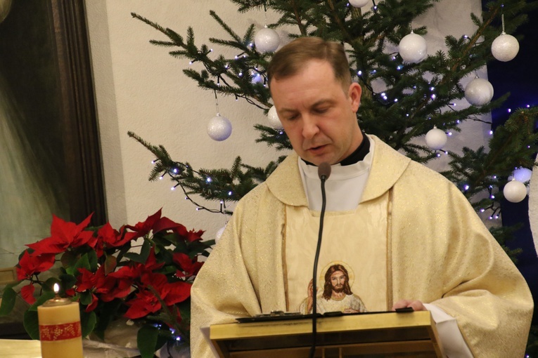 Liturgii przewodniczył i homilię wygłosił ks. Piotr Grzywaczewski, kanclerz Kurii Diecezjalnej Płockiej.