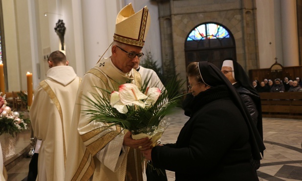 Abp W. Skworc do osób konsekrowanych: Dzięki wam słowo Boże również w XXI wieku staje się faktem