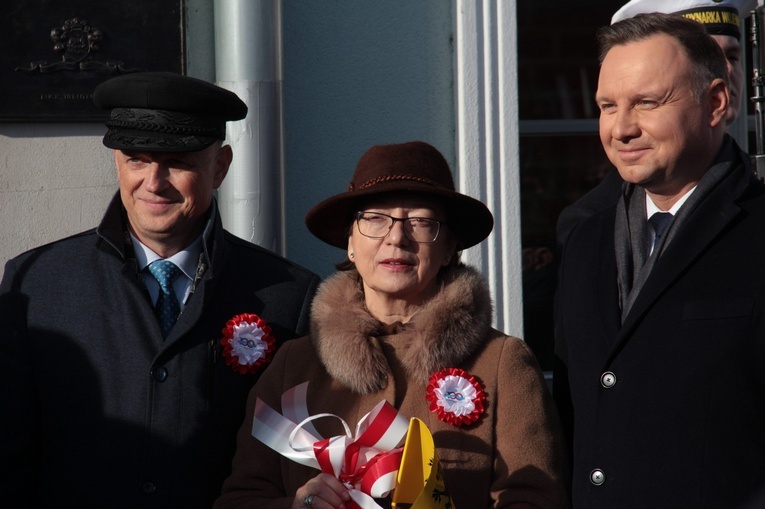 Prezydent RP odsłonił pamiątkowe tablice w Pucku cz. 2