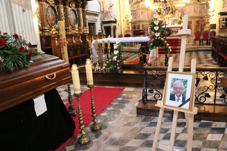 Pogrzeb prof. Stanisława Juchnowicza