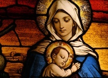 Święta Maryjo, Matko Boża, ufam w Twą czułą i czystą miłość...