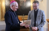 Nominacja została wręczona ks. Rafałowi podczas spotkania w biskupiej kaplicy.