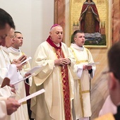 Liturgia została odprawiona w kaplicy Wyższego Seminarium Duchownego Diecezji Legnickiej.