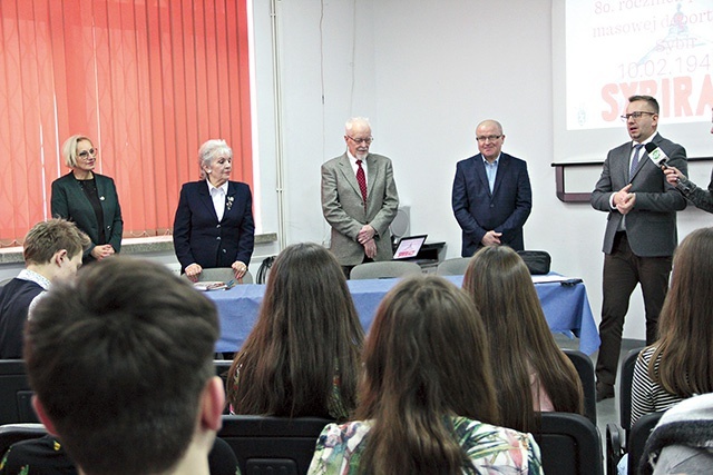 W gorzowskim liceum było to pierwsze tego typu wydarzenie, ale – jak podkreśla dyrektor Mariusz Biniewski (pierwszy z prawej) – nie ostatnie.