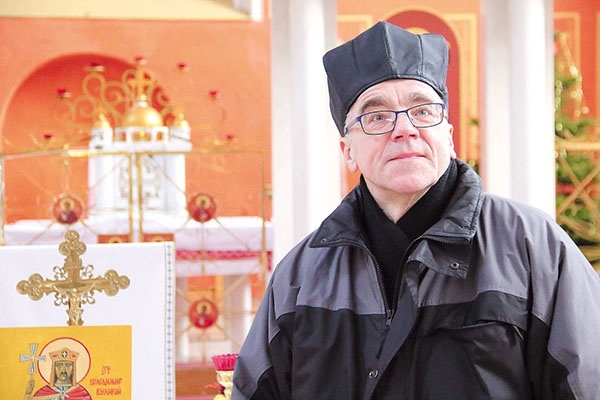 Kapłan zaprasza do odwiedzenia kościoła św. Bartłomieja i Opieki NMP w okresie pokutnym.