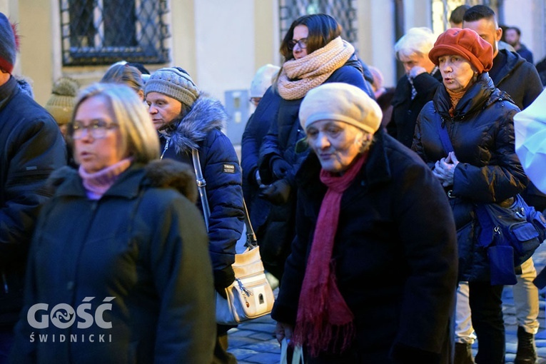 Procesja pokutna i Msza św. z obrzędem posypania głów popiołem